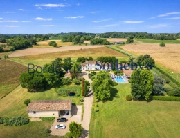 Vignette - Prestige - BORDEAUX 35 MINUTES - SOMPTUEUSE PROPRIÉTÉ DE MAÎTRE XVIII° - 6 HECTARES - DÉPENDANCES - PISCINE