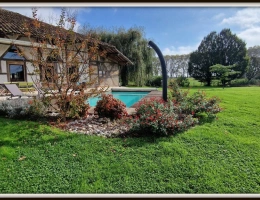Vignette - Prestige - Propriete longère à vendre 313 m² 7 pièces SAINT CYR SUR MENTHON (01)Dépendances 550 m², piscine, 6,84 hectares