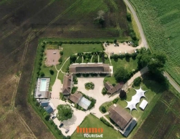 Vignette - Touristique - DOMAINE EVENEMENTIEL COMPLET aux portes de CHATELLERAULT