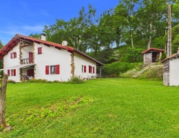 Vignette - Rural - 178 m² Basque House with 15,000 m² of Land - Ayherre