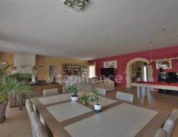 Vignette - Touristique - Propriété au calme - 5 chambres - T3 attenant - garage XXL - piscine - à MARMANDE (47)