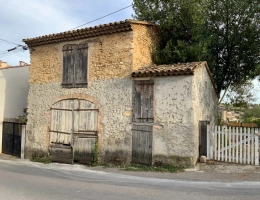 Vignette - Rurale - Grange à vendre à Valensole aménageable en maison de village