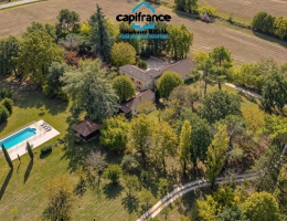 Vignette - Rural - Property for sale in MONTAYRAL (47) with 10 rooms, 255m2 of living space, and 1.6 hectares of land.