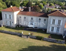 Vignette - Équestre - A vendre - propriété de 3.43 ha - Belle chartreuse à rafraichir