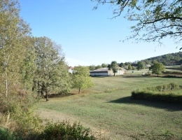 Vignette - Rurale - Propriete agricole avec deux maisons, bâtiments et 2,9 hectares de terrain CREOT (71)