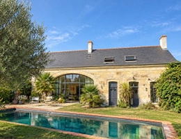 Vignette - Touristique - Propriété avec 2 maisons sur 2ha79ca