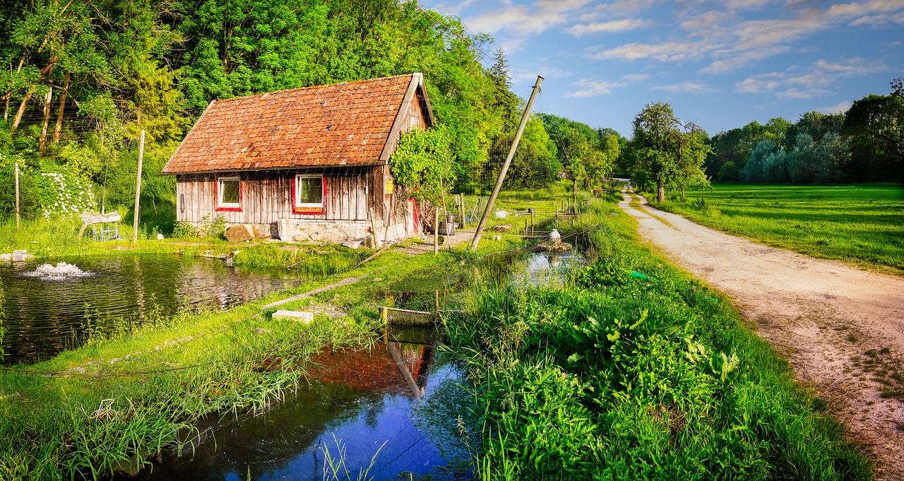 maison avec de l'eau