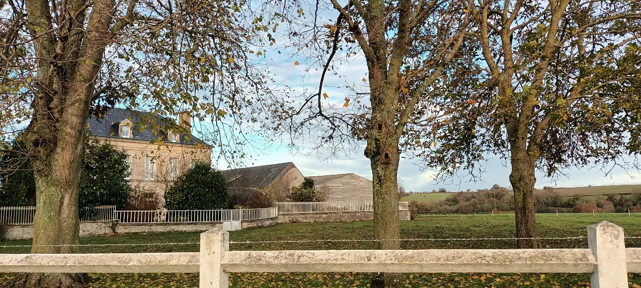 Photos 1 - Equestrian - Lovely equestrian or rural property on 12 acres.