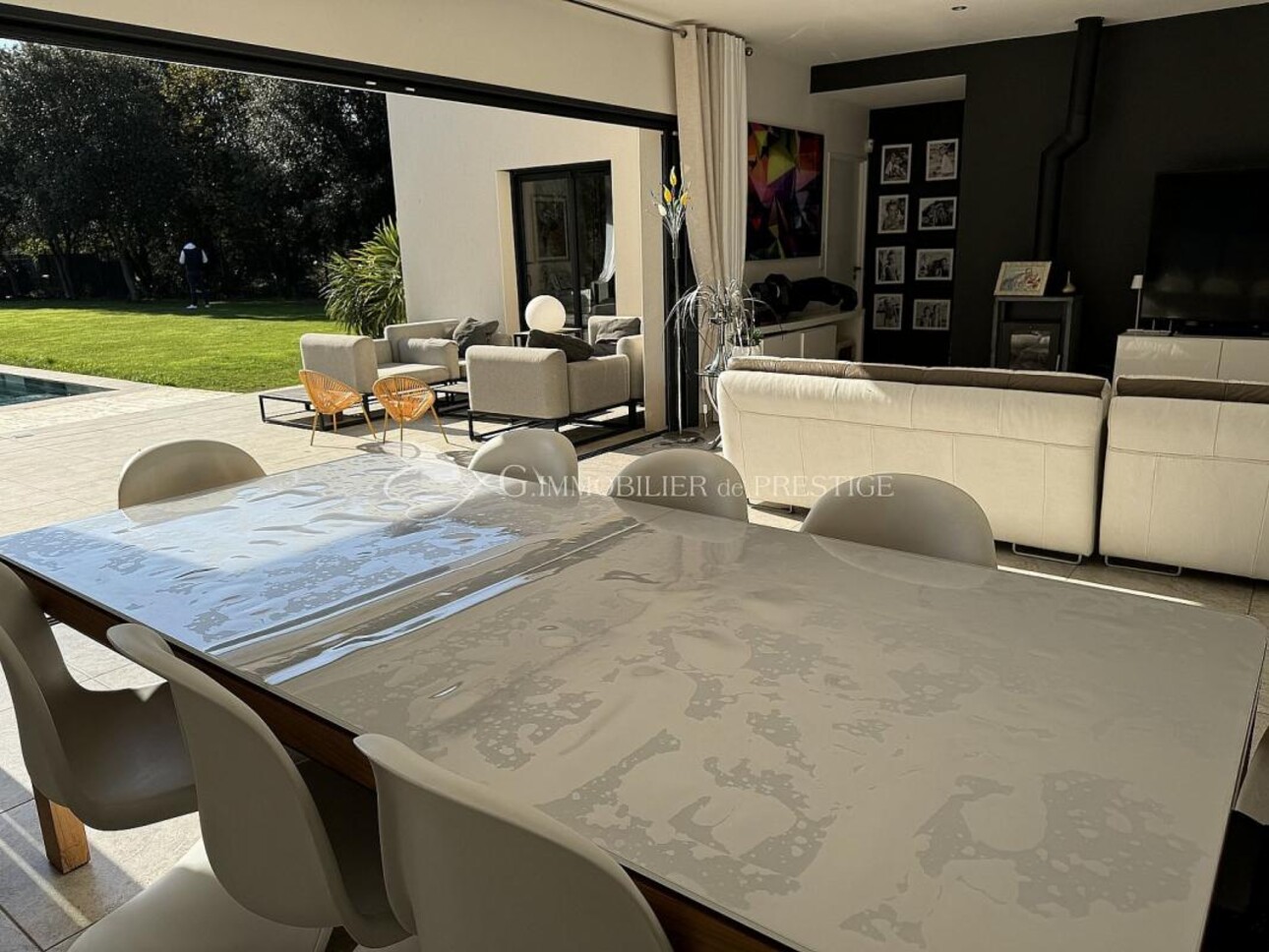 Photos 3 - Prestigious - A Pernes les Fontaines, une villa moderne avec piscine