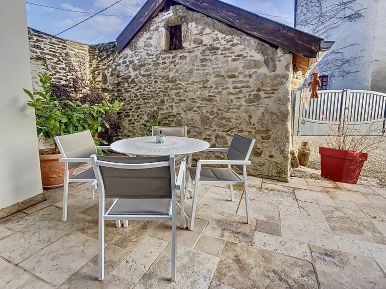Photos 23 - Prestige - Corps de ferme à vendre 6 pièces SEYSSEL (74)- Possibilité Maison d'hôtes ou gîte