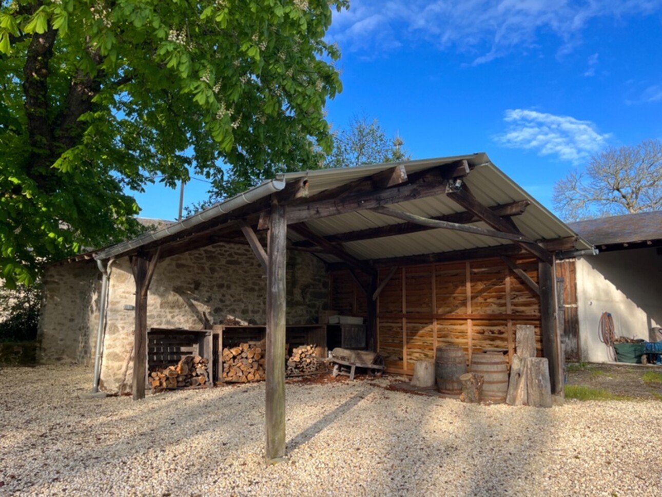 Photos 5 - Équestre - Dpt Creuse (23), à vendre à Parsac propriété de 5 pièces de 162,5 m² - Dépendances - Terrain de 2ha05