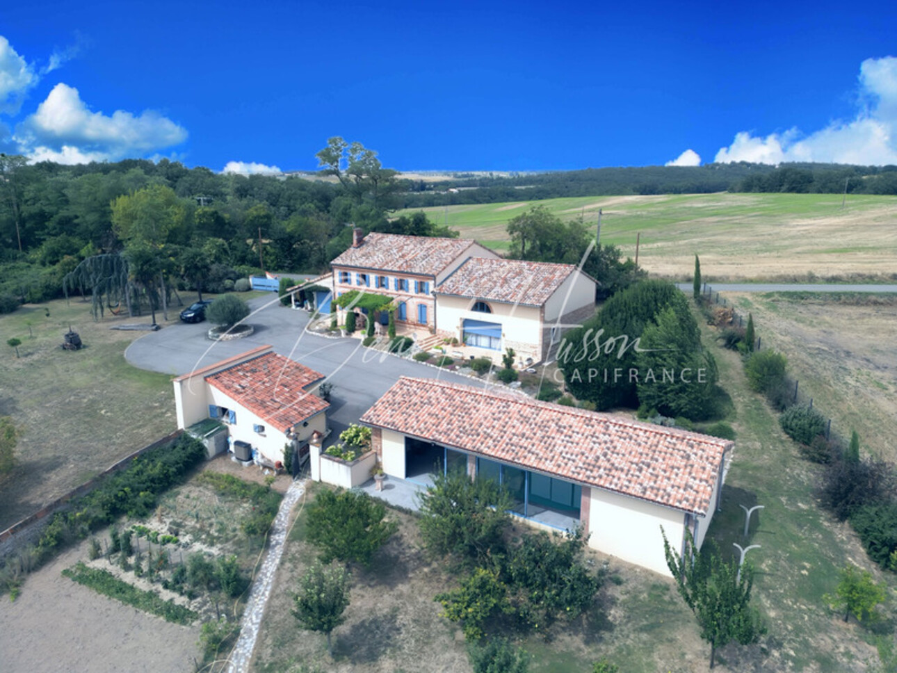 Photos 2 - Prestigious - Property of 346m² - Land of 3.69ha