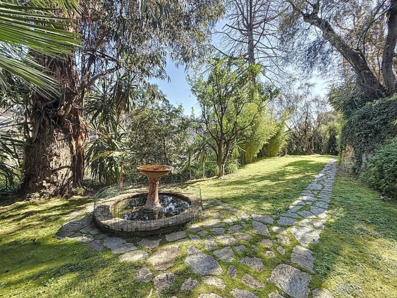 Photos 32 - Prestigious - Property for sale 14 rooms MENTON (06)