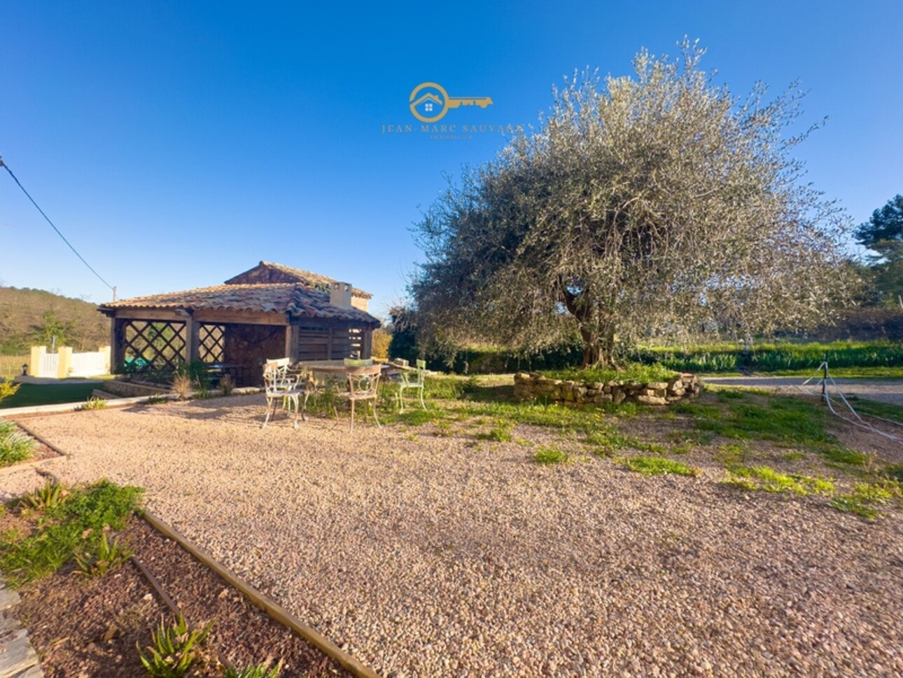 Photos 18 - Tourist - MAS PROVENÇAL DE CHARME | 231 m² | 2 LOGEMENTS | TERRAIN 3800 m² | LE CANNET-DES-MAURES
