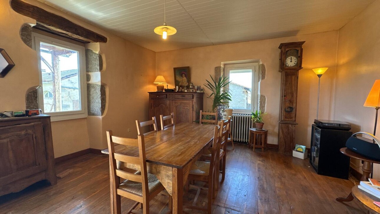 Photos 9 - Tourist - House