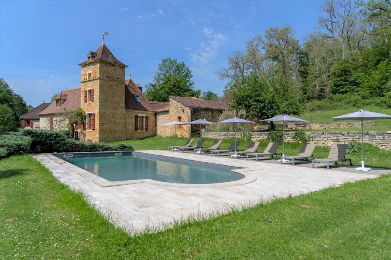 Photos 1 - Prestigious - Renovated mill with 3 gîtes, outbuilding and swimming pool o