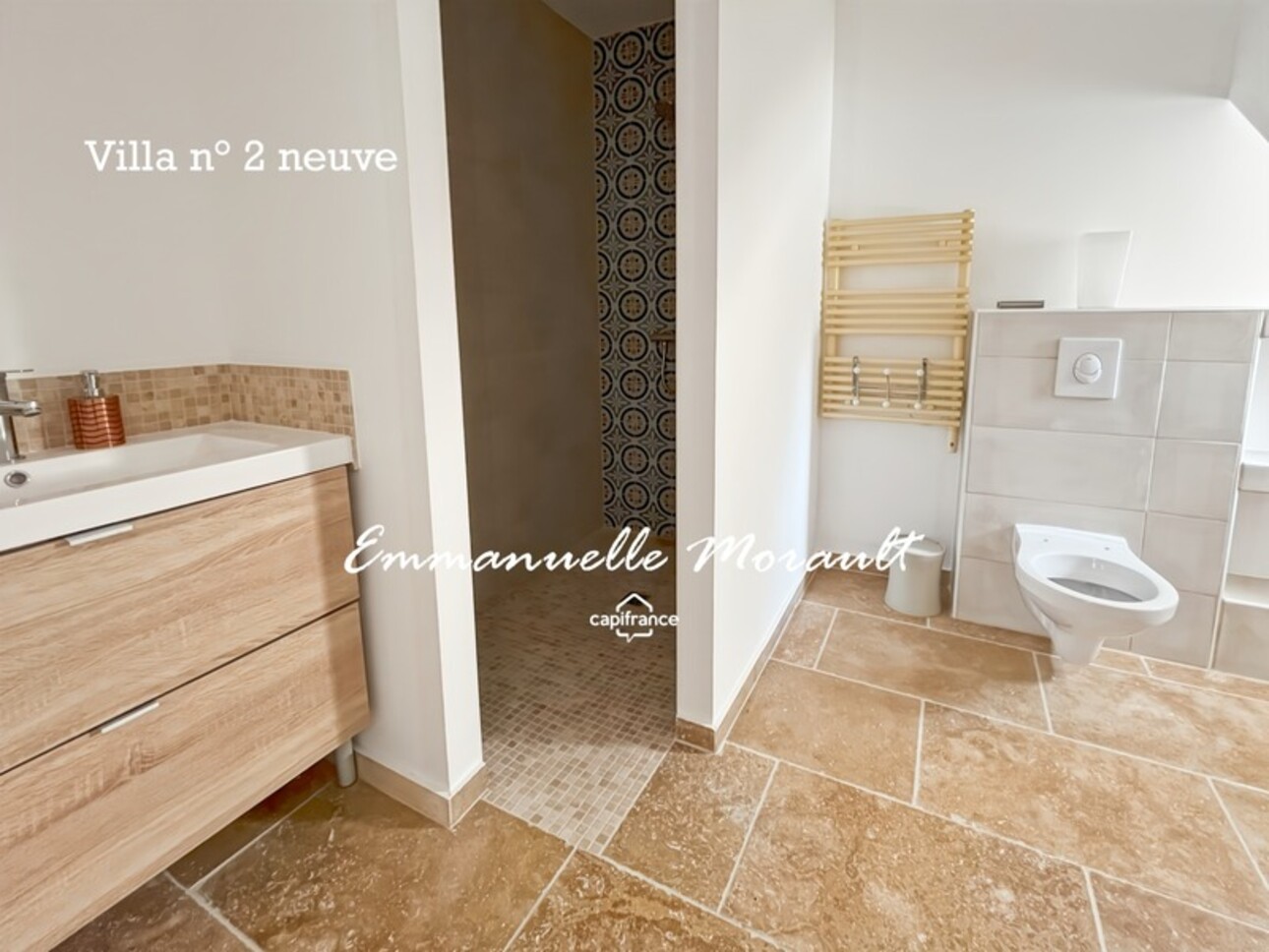 Photos 20 - Prestigious - Property for sale with 2 10-room villas with swimming pool BAGNOLS EN FORET (83)