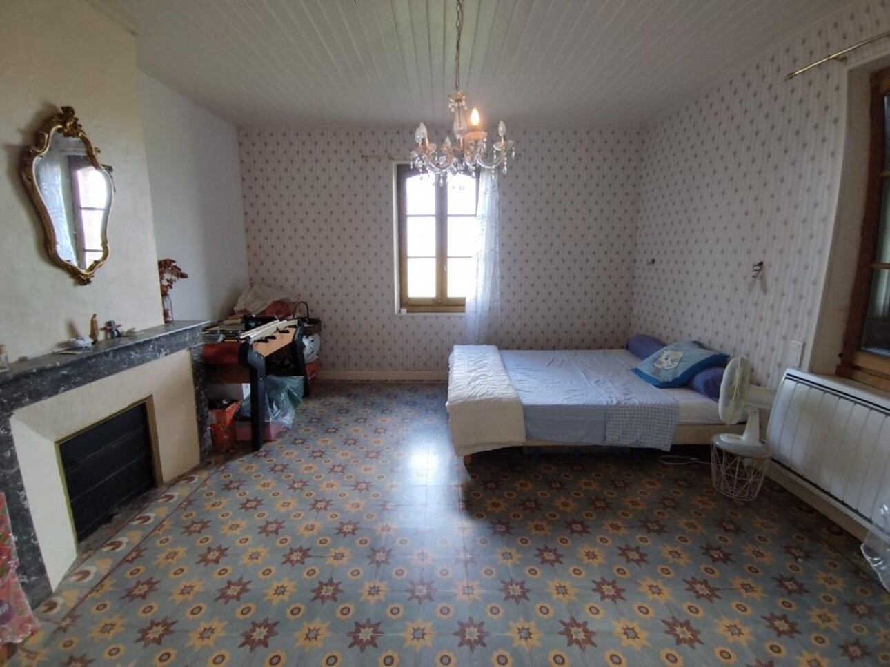 Photos 8 - Tourist - Character property