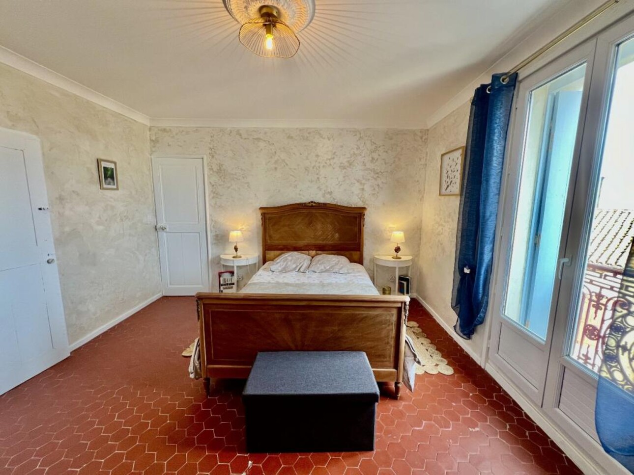 Photos 6 - Prestigious - Character property