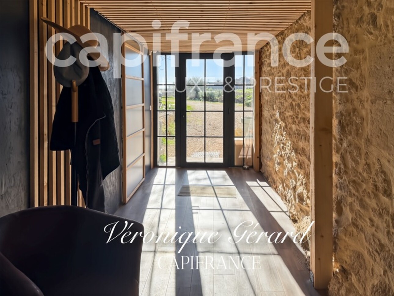 Photos 4 - Prestigious - In Saint Christophe des Bardes. Exceptional property of over 310 m² on 4858 m² of land.
