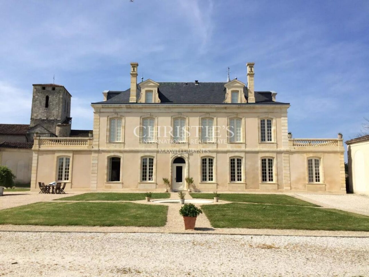 Photos 3 - Vineyard - Attractive hobby vineyard estate for sale with 1 ha AOC Médoc