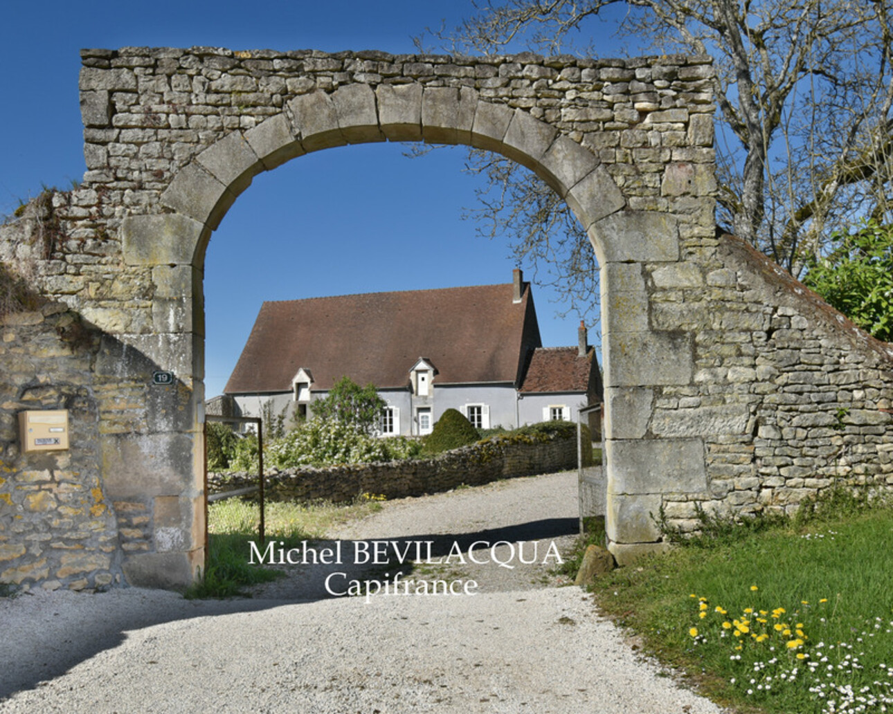 Photos 1 - Prestigious - Property of 8074 m², former outbuildings of the Château d'OUROUER for sale OUROUER LES BOURDELINS (1