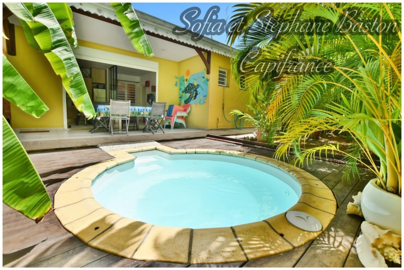 Photos 1 - Prestige - Les Trois-Îlets – À vendre – 3 villas avec piscines – 200 m plage – 187 m² Hab. – Terrain 781 m² (972)