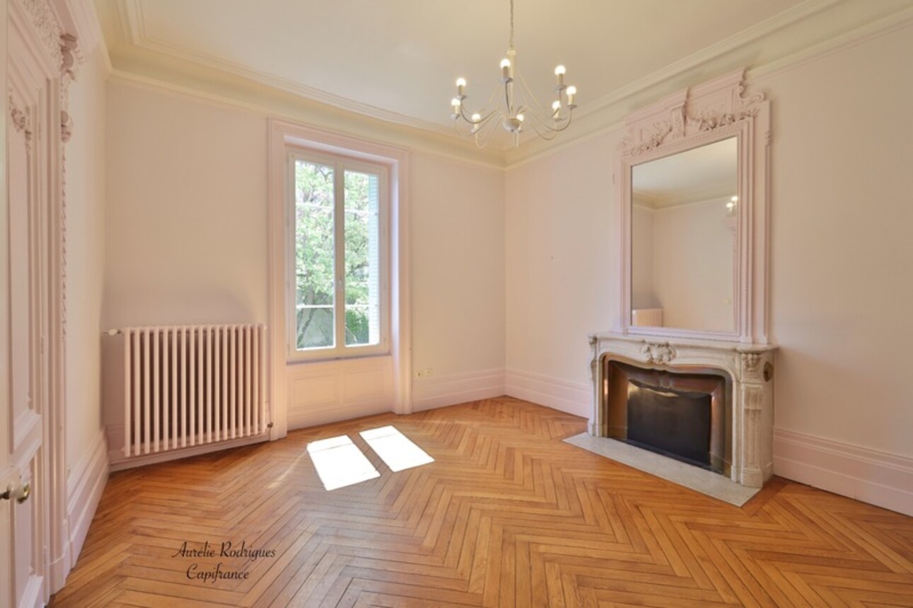 Photos 3 - Prestigious - Property for sale 14 rooms BOURG EN BRESSE (01)