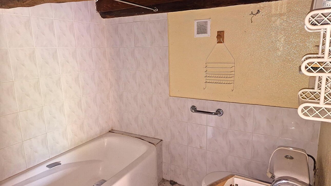 Photos 9 - Tourist - House