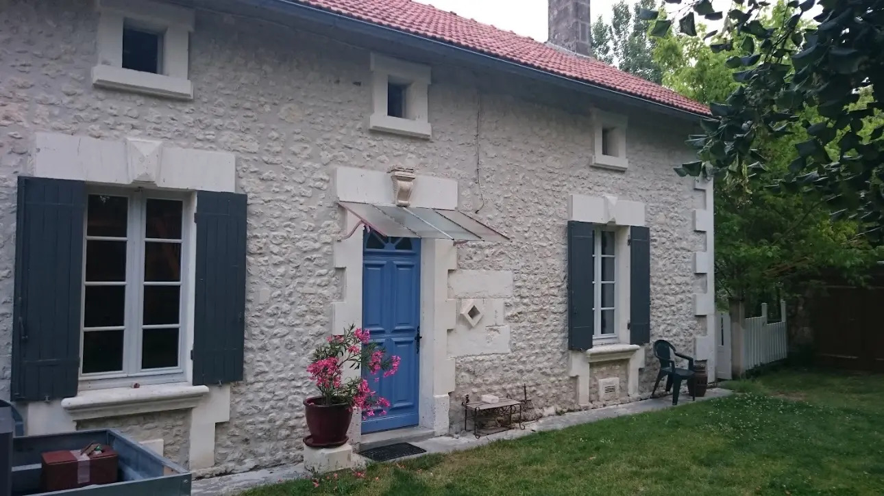 Photos 5 - Agricole - jolie maison avec batiments et 9500 m2 terrain boisé