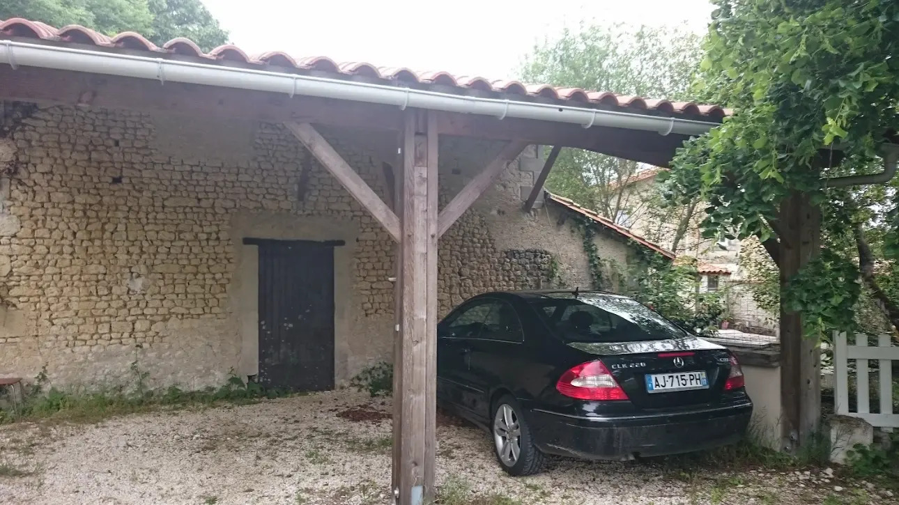 Photos 12 - Agricole - jolie maison avec batiments et 9500 m2 terrain boisé