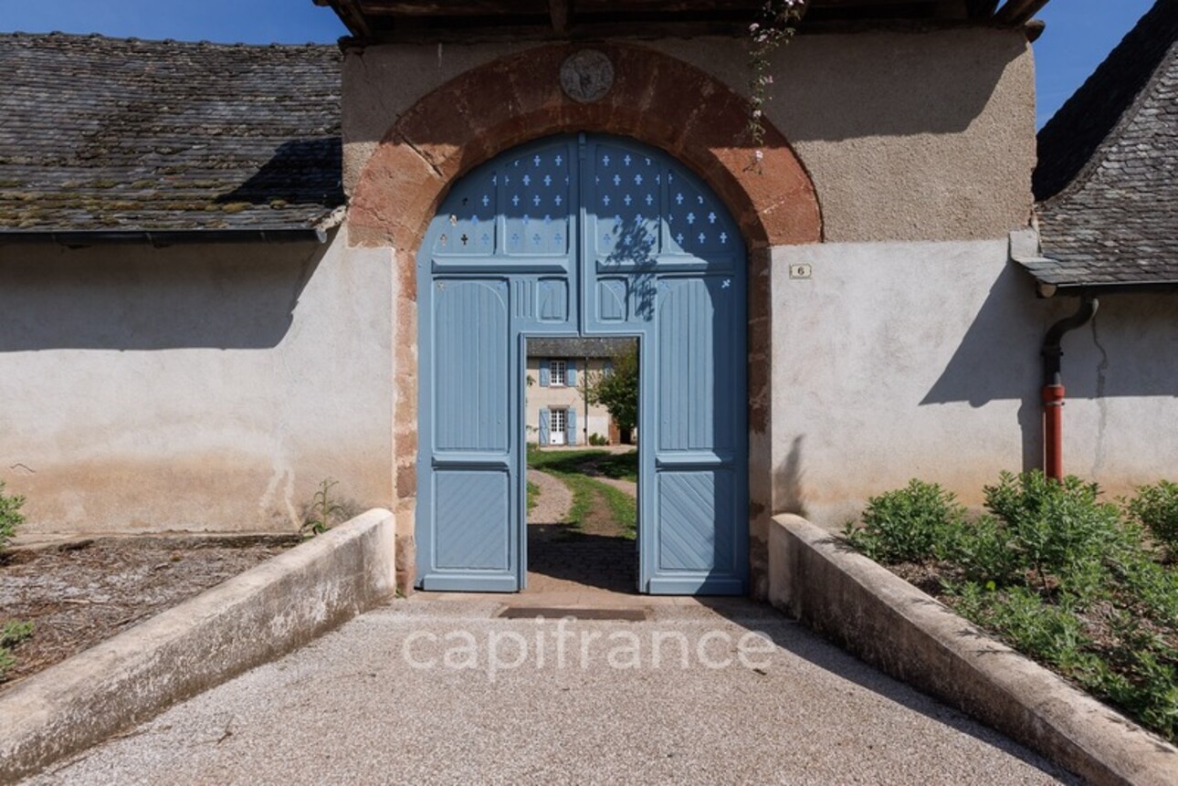 Photos 1 - Prestige - Ensemble de propriété, historic Manoir sud Corrèze
