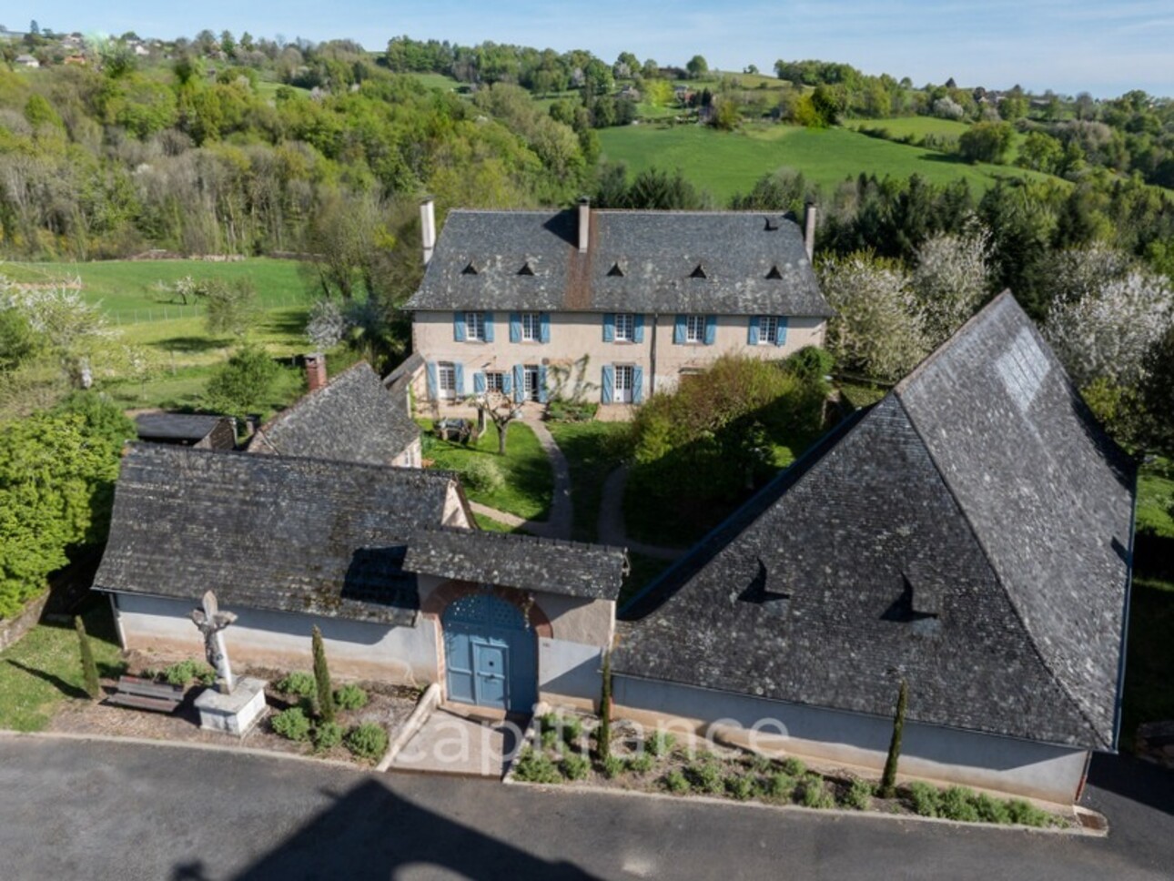 Photos 2 - Prestige - Ensemble de propriété, historic Manoir sud Corrèze