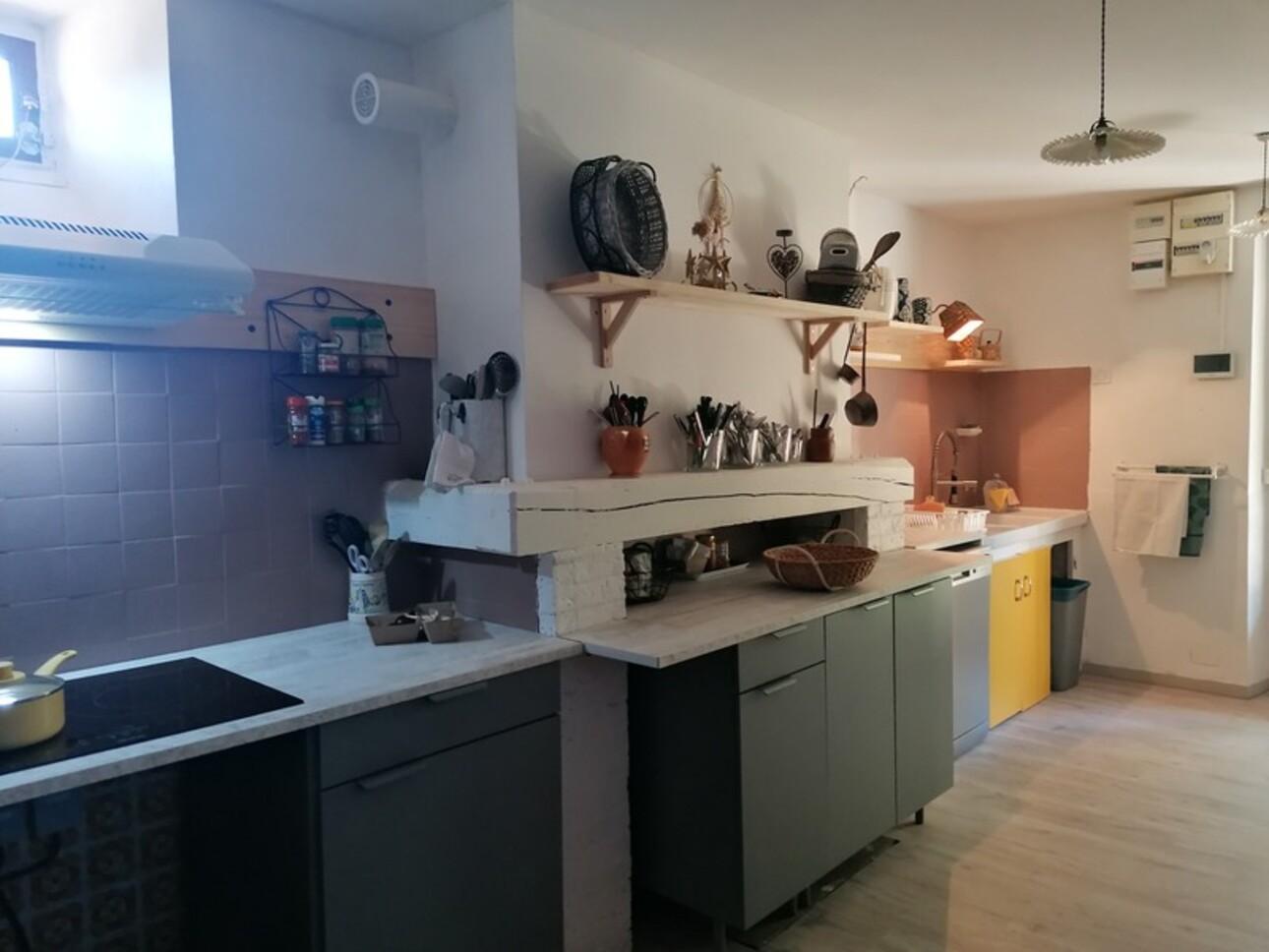 Photos 15 - Prestige - MIELAN 6 minutes: PROPRIETE de CHARME XVIIIs avec VUE, 5 chambres, garage, 1hectare, piscine, rénovation de qualité pour famille ou /et chambres d hôtes