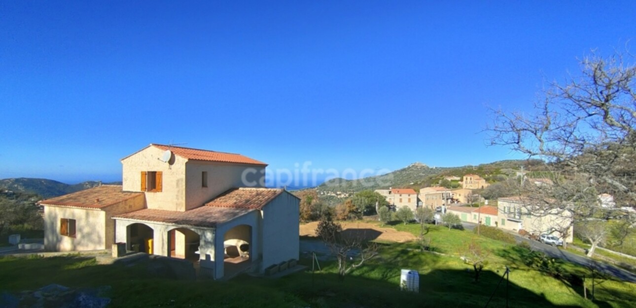 Photos 1 - Prestigious - CATERI EXCLUSIVE: Property with sea and mountain views, with villa, straw bale and land.