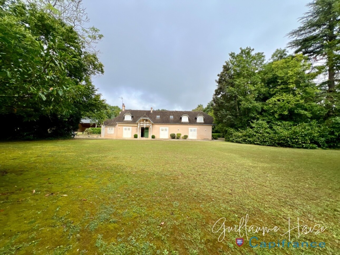 Photos 2 - Prestigious - Propriété de caractère nichée au coeur d'un parc paysager à vendre  NIHERNE (36)