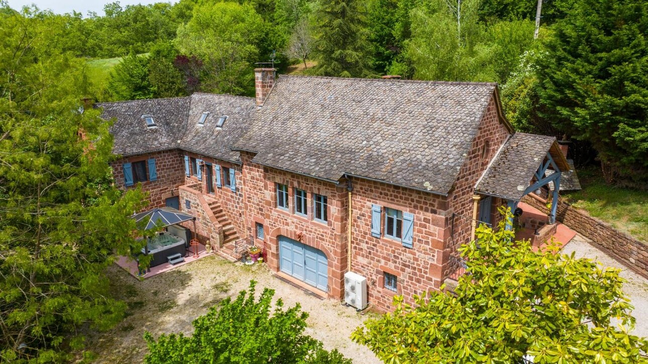 Photos 3 - Prestigious - Character property
