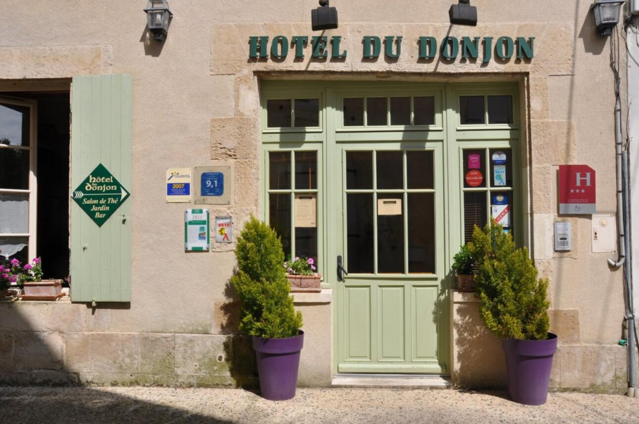 Photos 2 - Tourist - Hotel