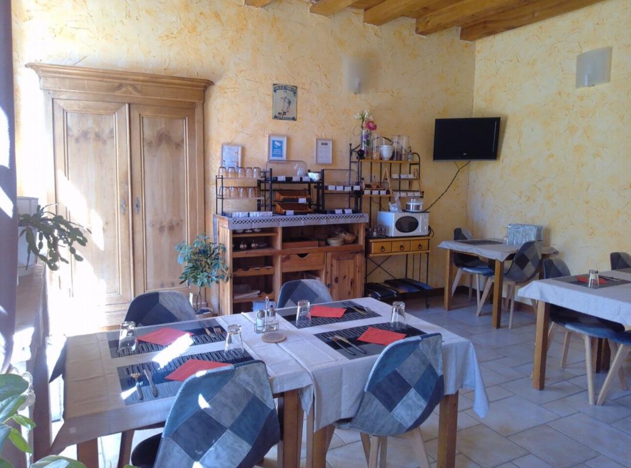 Photos 6 - Tourist - Hotel