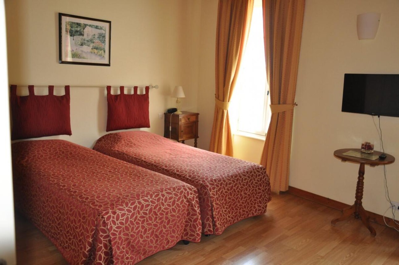 Photos 11 - Tourist - Hotel