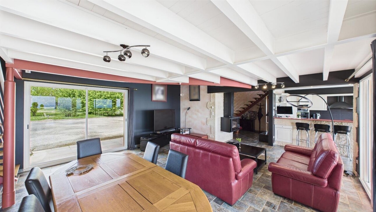 Photos 14 - Prestigious - Property