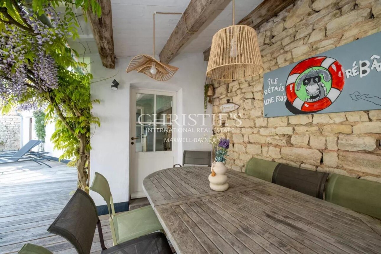 Photos 8 - Prestige - Charmante maison de famille rétaise, au cœur du village