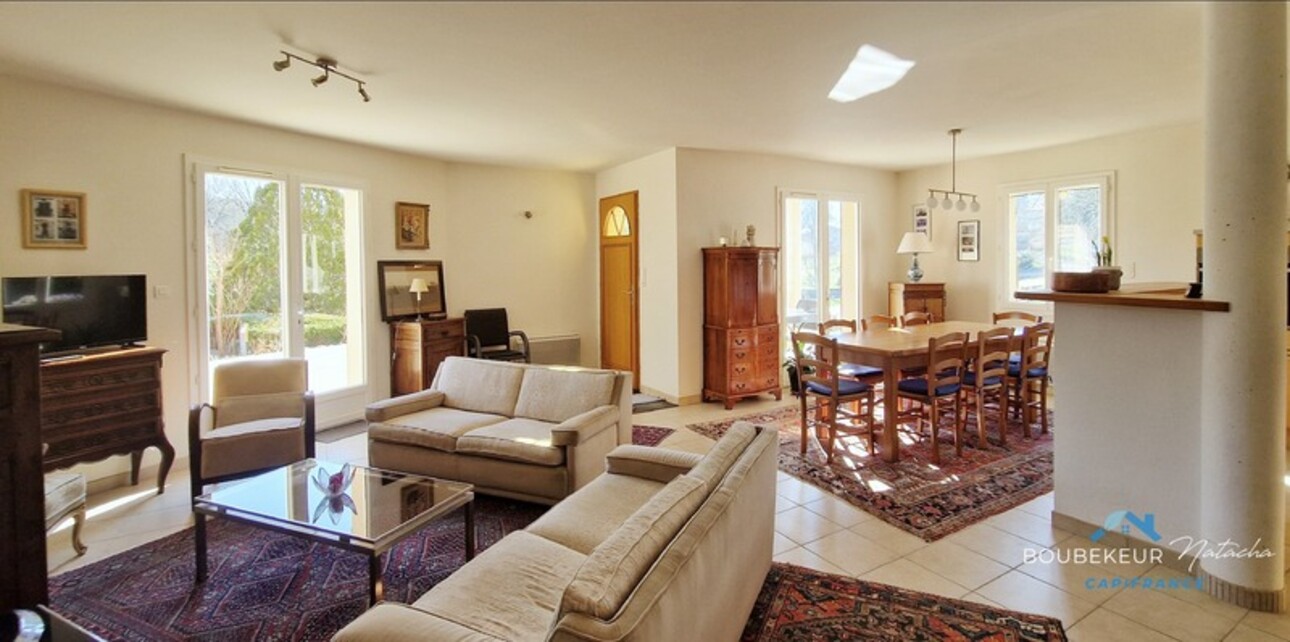 Photos 20 - Tourist - Property in Beaumontois-en-Périgord (24): renovated house 7p 190 m2, cottage m2, commercial premises