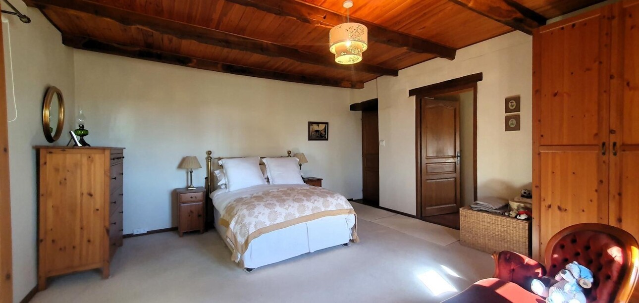 Photos 6 - Prestigious - Farm with outbuildings