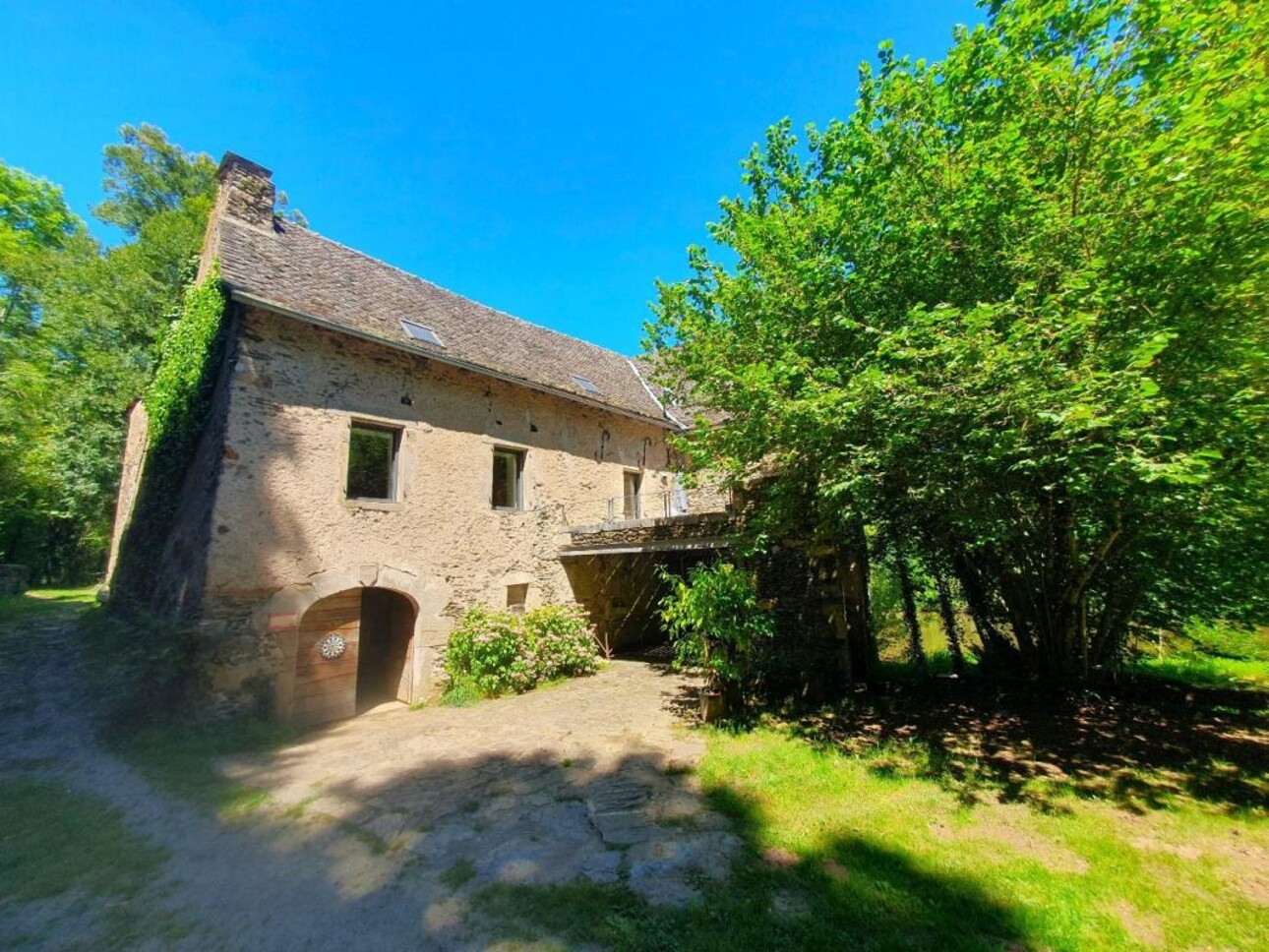 Photos 1 - Prestigious - Mill