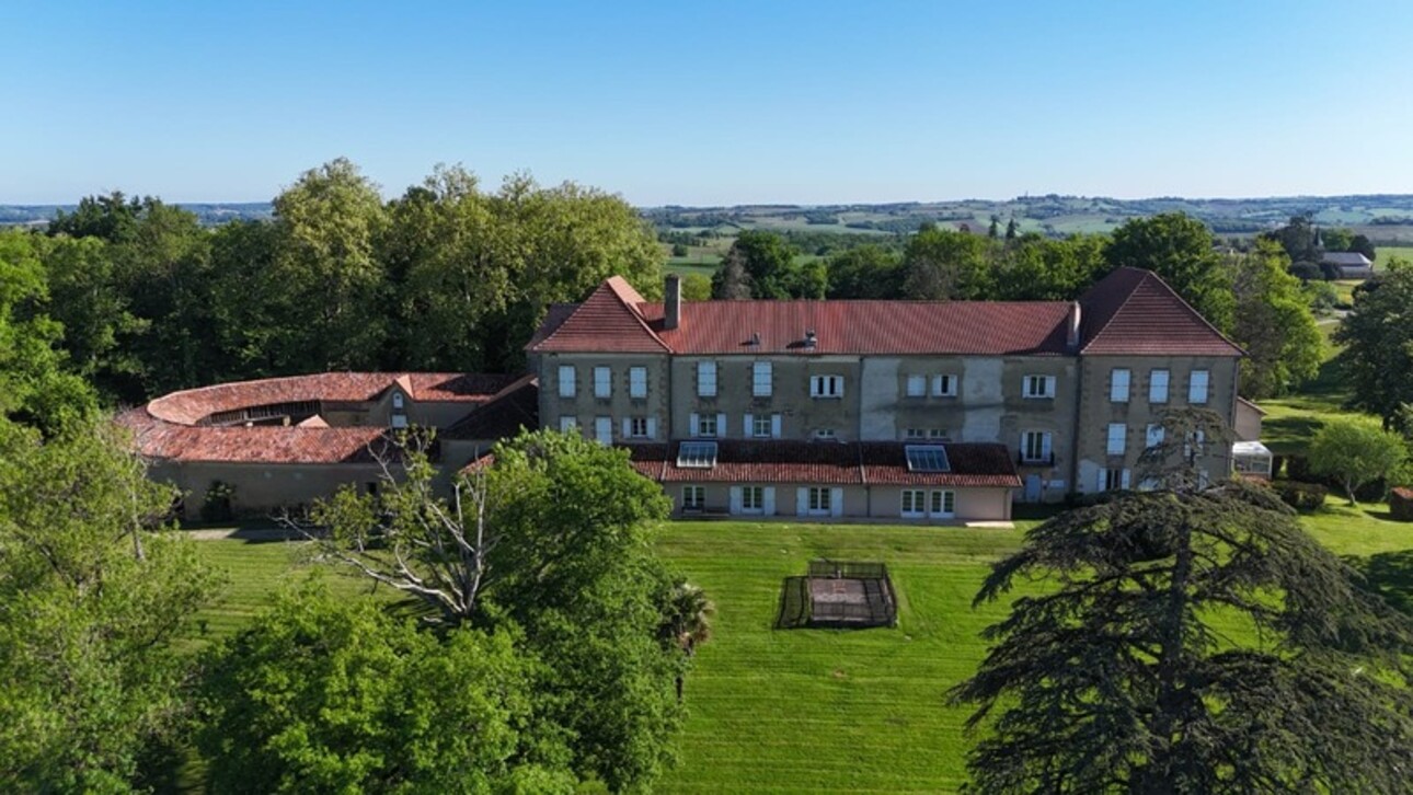 Photos 14 - Prestige - Dpt Gers (32), à vendre MARCIAC proche , Beau CHATEAU dominant sur 8ha ideal acueil public, EVENEMENTIEL, résidence séniors, communauté, habitat partagé