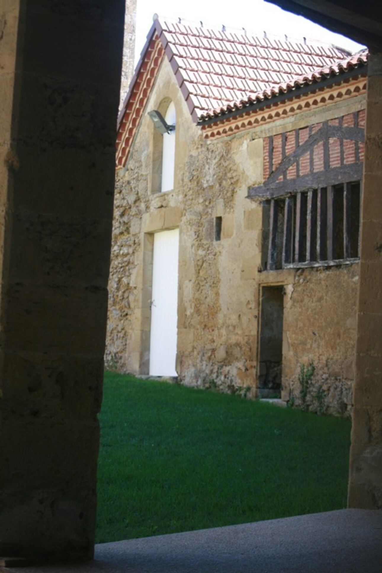 Photos 37 - Prestige - Dpt Gers (32), à vendre MARCIAC proche , Beau CHATEAU dominant sur 8ha ideal acueil public, EVENEMENTIEL, résidence séniors, communauté, habitat partagé