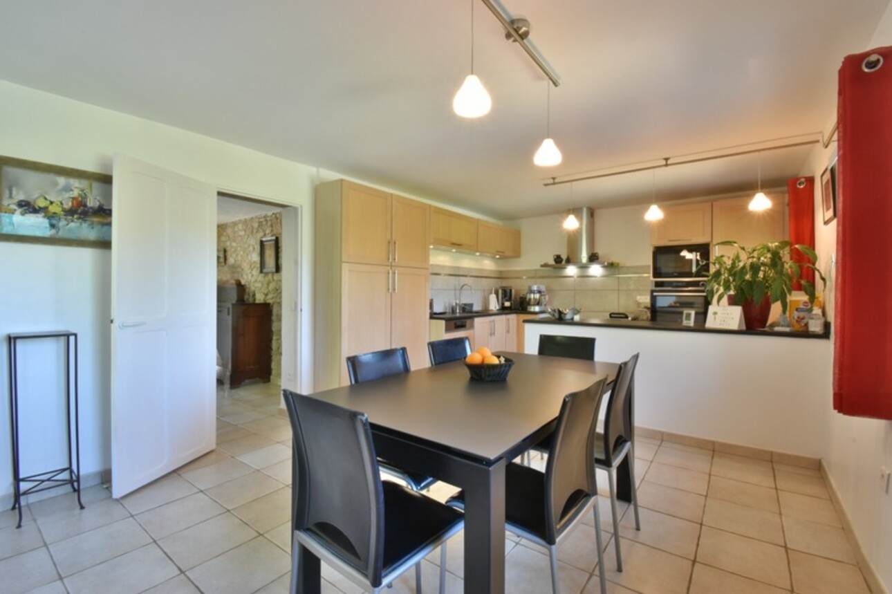 Photos 3 - Agricole - Propriété en pierre de 180 m² habitables sur 22 000 m² de terrain, vue dominante