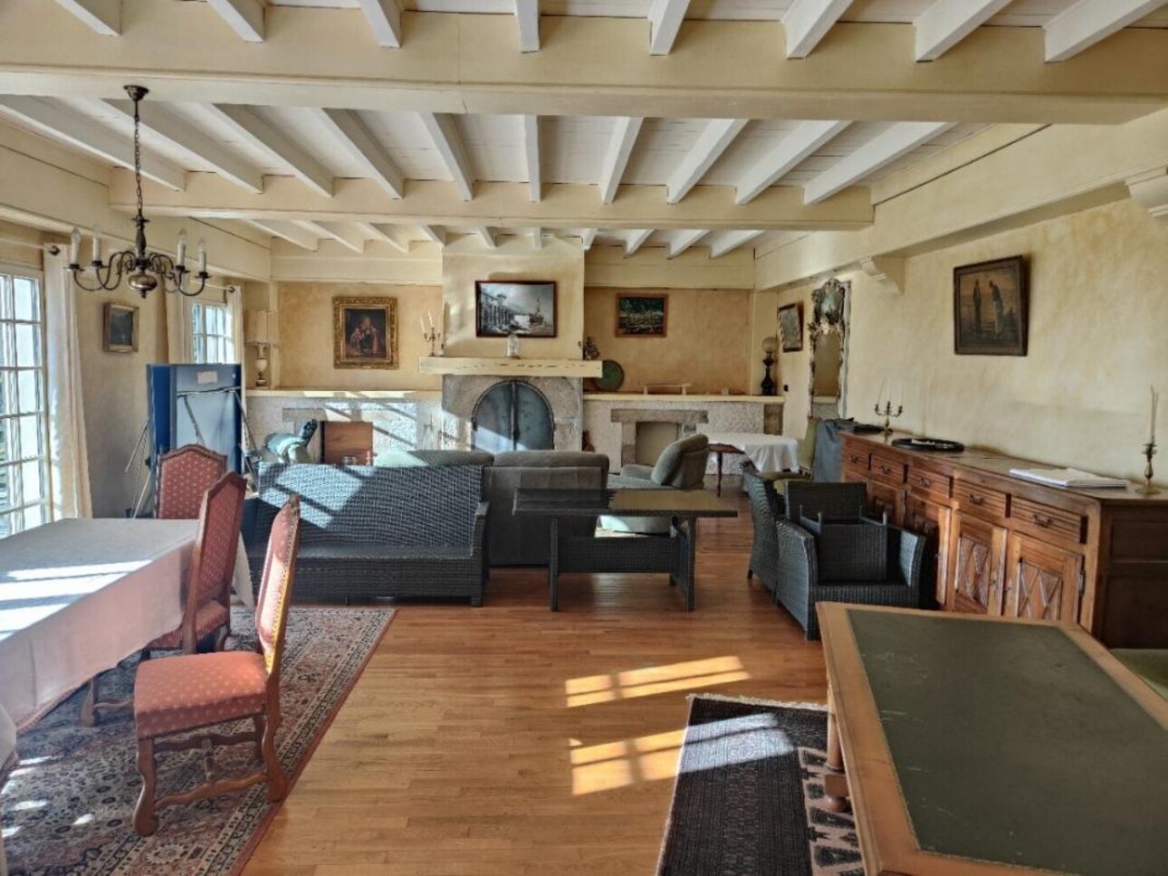 Photos 4 - Prestigious - Property