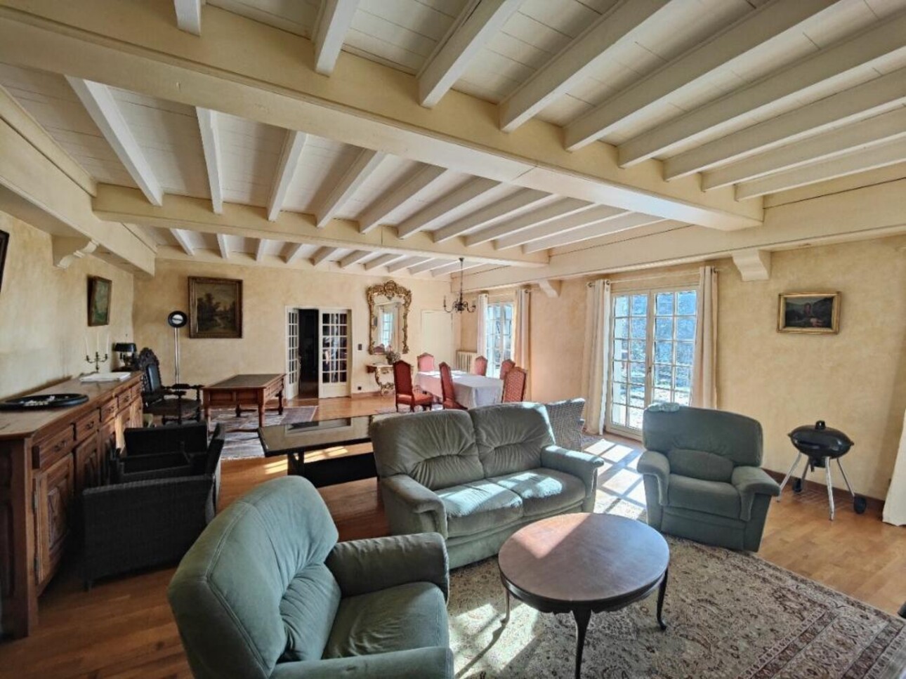 Photos 5 - Prestigious - Property
